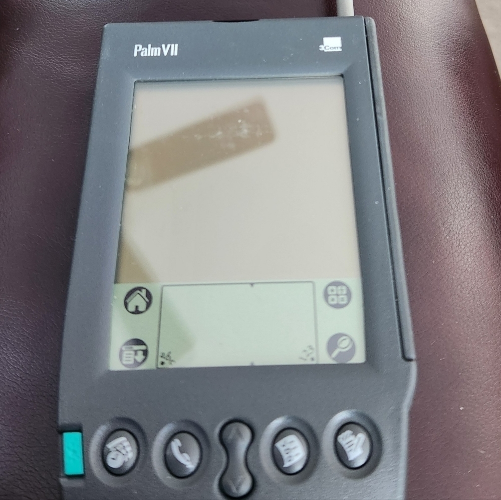 Vintage 3Com Palm VII Connected Organizer Pilot With Stylus And Case